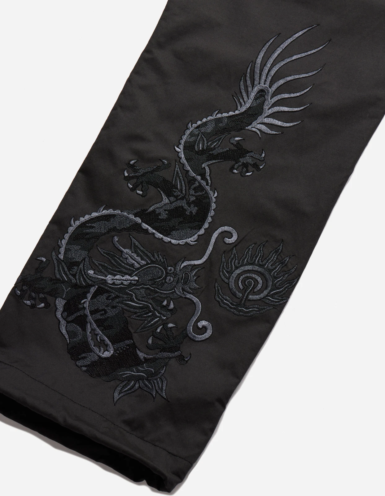 Maharishi 5063 Original Dragon Straight Snopants Black 3 Maharishi 5063 Original Dragon Straight Snopants Black - Image 3