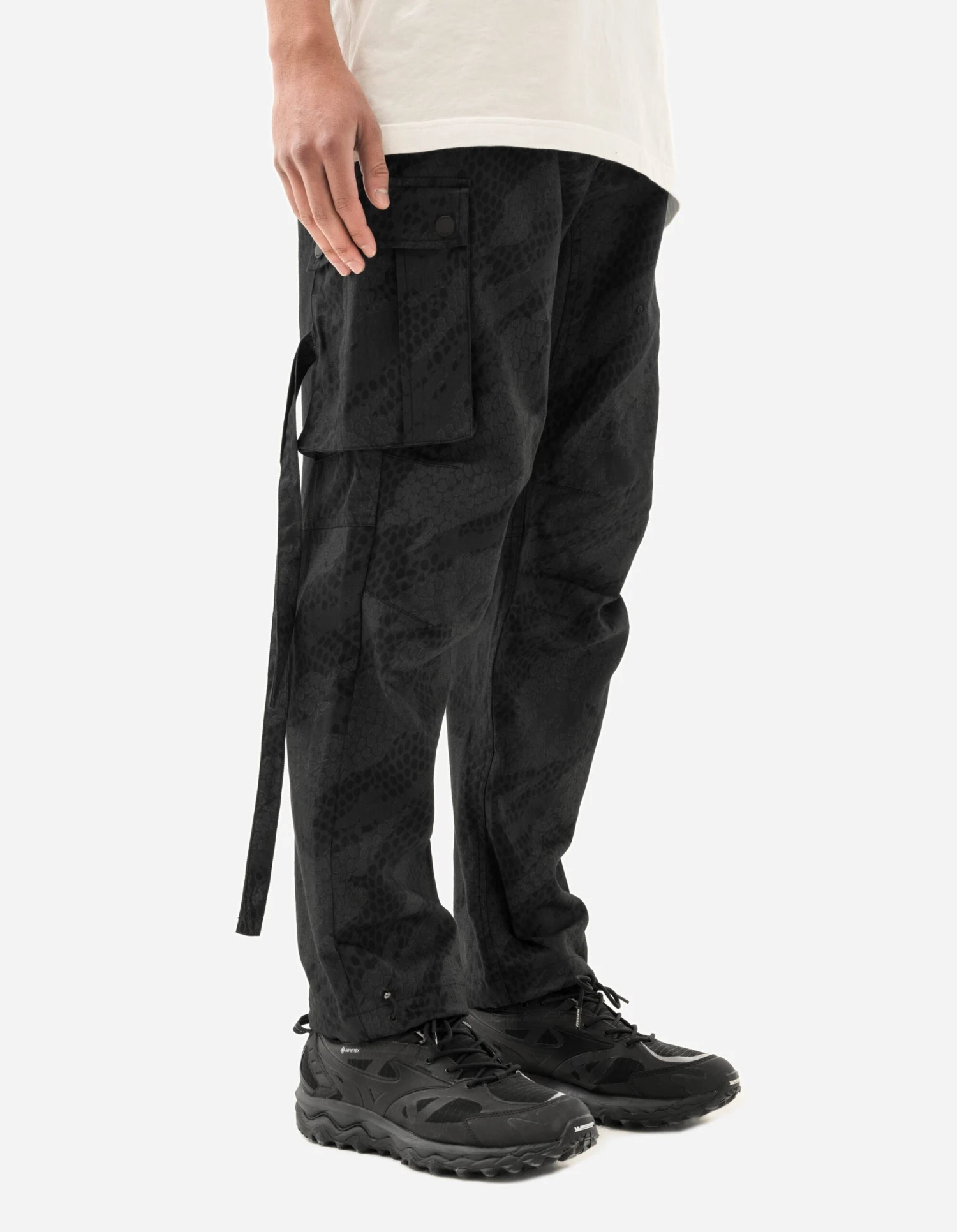 Maharishi 5066 Camo Hemp Cargo Track Pants Subdued Night 2 Maharishi 5066 Camo Hemp Cargo Track Pants Subdued Night - Image 2