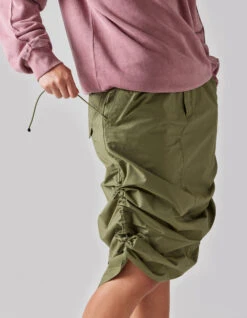 Maharishi 4589 Original Snoskirt Olive OG-107F 21 Maharishi 4589 Original Snoskirt Olive OG-107F -Maharishi AW23 LOOK 2 4589 olive 90 Green