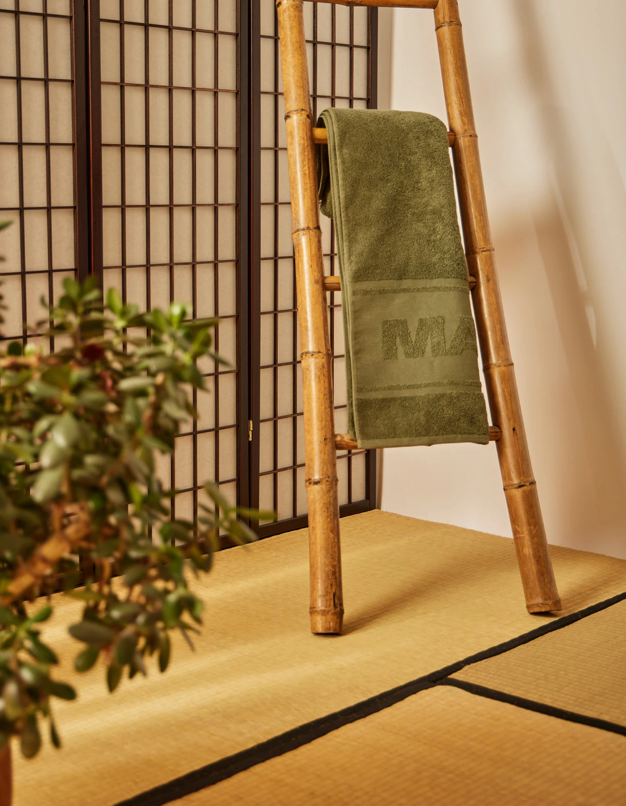Maharishi 9870 Towel 90 X 180cm · Organic Cotton 700 Olive 2 Maharishi 9870 Towel 90 X 180cm · Organic Cotton 700 Olive - Image 2