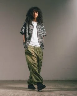 Maharishi 5092 Upcycled Oversized Snopants® Olive -Maharishi SummerEditRushes 1 2 b96fbdb2 06ed 4cc0 8c4e b7b773aed550